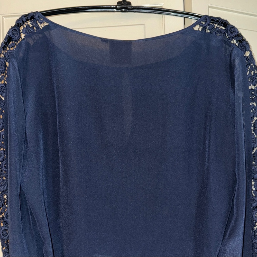 Tory Burch Silk Lillian Blouse, size 10 - Picture 11 of 13
